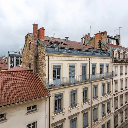 Appartmnt T2 Quai De Saone Apartment *